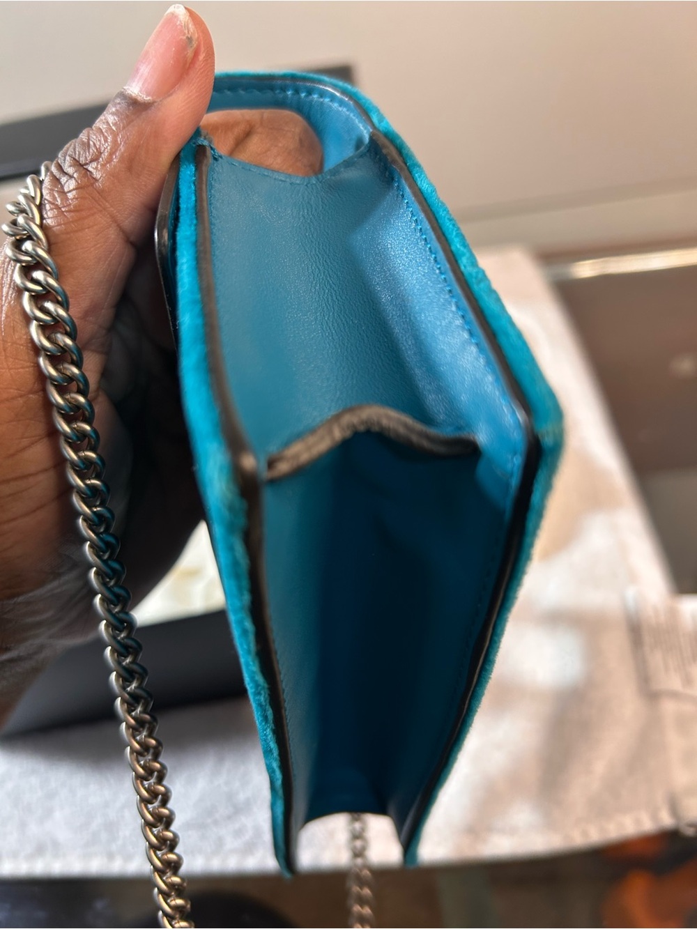 Authentic Gucci Teal Velvet Dionysus Chain Crossbody Bag - Picture 10 of 14